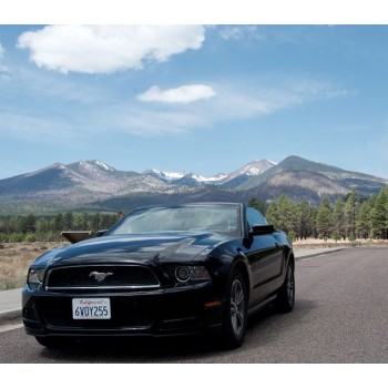 Balise Antivol autonome KHIKO sans abonnement voiture de luxe