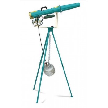 Canon VOLGEUR BAZOOKA sur trépied