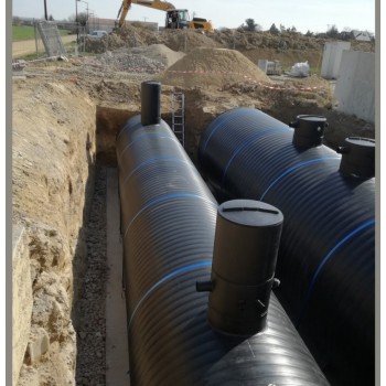 Cuves enterrée ou aérienne PEHD D.P. avec Berceaux Galva