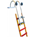 Crochet de faitage aluminium pour échelle bois et aluminium monté sur une échelle CENTAURE