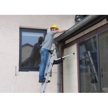 Écarteur de mur télescopique pour échelle sur chaineau
