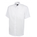 Chemise blanche manches courtes 15% polyester et 85 % coton