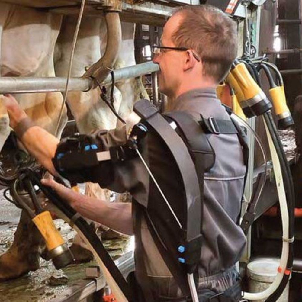 Exosquelette IP12 GOBIO bras en hauteur pour la traite
