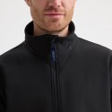 Col de notre Veste softshell de travail UC612 – résistante et confortable