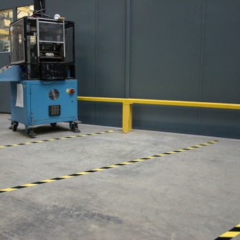 Ruban adhésif de marquage au sol